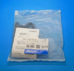 E3T-ST14M 2M　アンプ内蔵形光電センサ　オムロン　未使用品