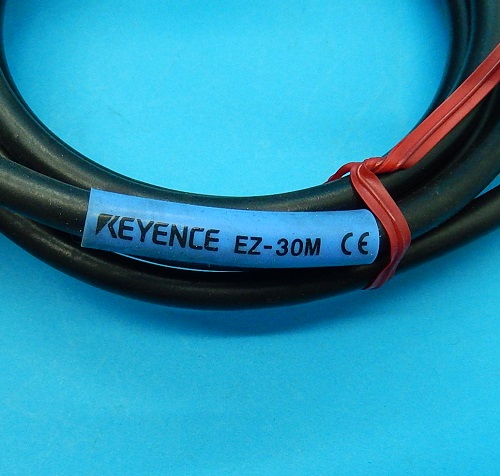EZ-30M 3線式近接センサ キーエンス 未使用品 / FA機器・制御