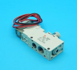 VQZ212R-5G1-C6　3ポートソレノイドバルブ　SMC　ランクS中古品