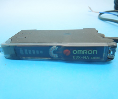 OMRON(オムロン) シンプルファイバアンプ E3X-NA41 2M :12065951710:し