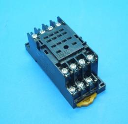 PYFZ-14　ソケット　オムロン　未使用品