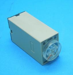 H3Y-2 24VDC 30min　ソリッドステート・タイマ　オムロン　ランクS中古品
