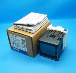E5CC-RW1AUM-000　デジタル温度調節器　オムロン　未使用品