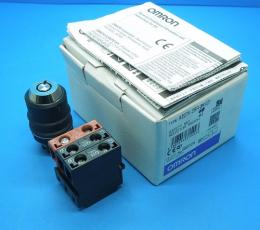 A22TK-2RR-21-K01　セーフティ・キーセレクタスイッチ　オムロン　ランクA中古品