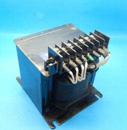 NESB-AE21　単相乾式変圧器　布目電機　ランクB中古品