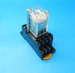 MY4N AC100/110V(金ビス・ソケット付)　ミニパワーリレー　オムロン　ランクB中古品
