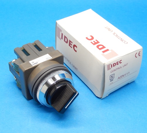 ASN111 1a1b 3ノッチ・Φ30セレクタスイッチ IDEC ランクS中古品 / FA機器・制御機器の買取、販売はワイデンへ