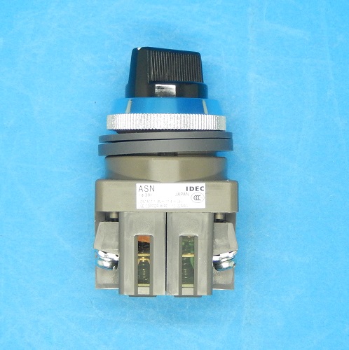 ASN111 1a1b 3ノッチ・Φ30セレクタスイッチ IDEC ランクS中古品 / FA機器・制御機器の買取、販売はワイデンへ