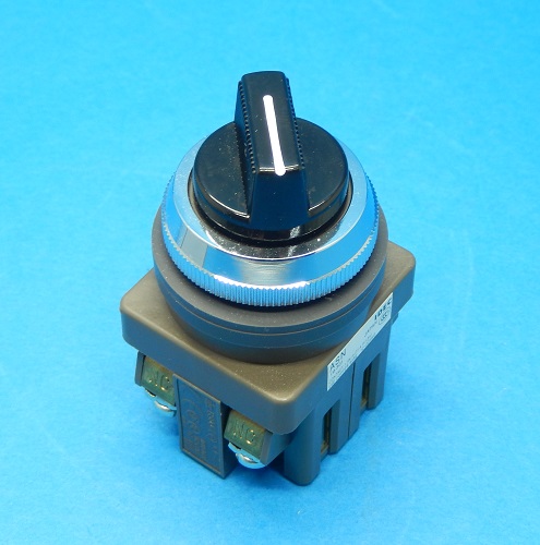 ASN111 1a1b 3ノッチ・Φ30セレクタスイッチ IDEC ランクS中古品 / FA機器・制御機器の買取、販売はワイデンへ