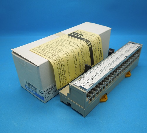 XW2D-40G6 コネクタ端子台変換ユニット オムロン ランクS中古品 / FA 